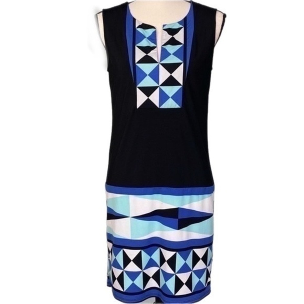 BCBGMAXAZRIA black, blue and off-white color-block sheath dress in size XS. EUC
